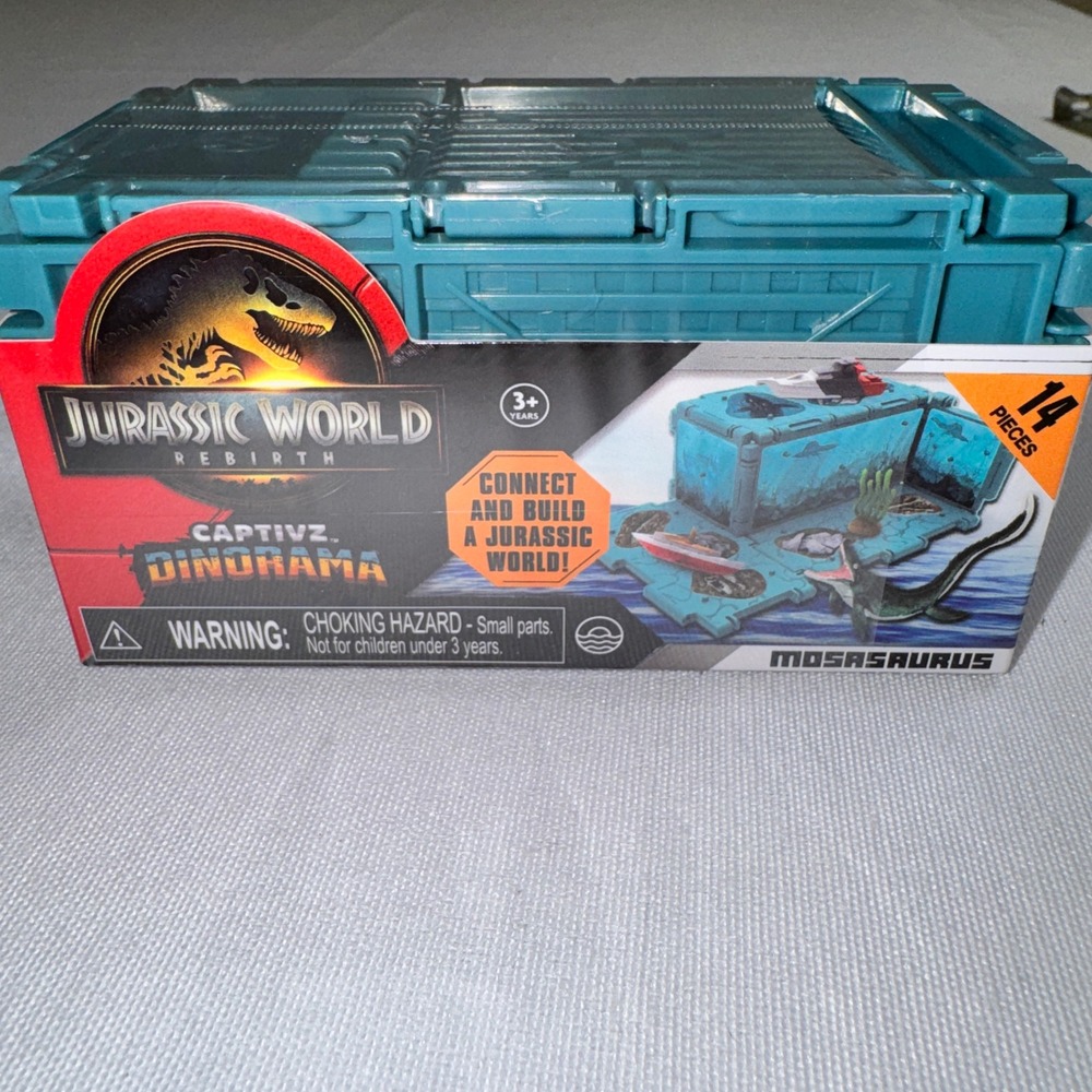 Jurassic World Captivz Dinorama Mosasaurus Sea Scene 14 Piece Playset ToyMonster